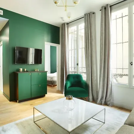 Center Of By Prestige Paris
